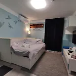 Semesterbostad Levelke Mini